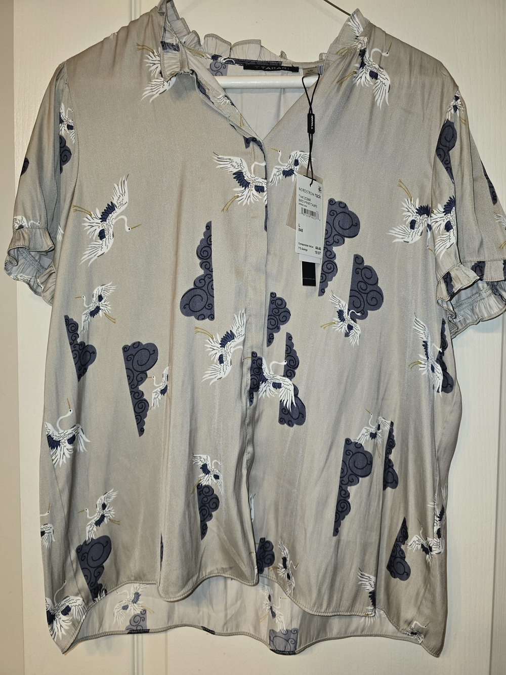 Brand New TAHARI Gray Crane-Print Short Sleeve Blouse